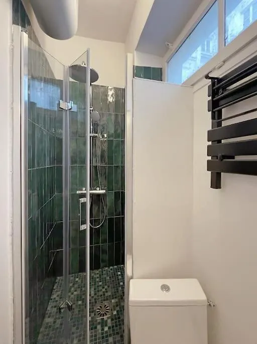 Chic Neighborhood Charming Courtyard Studio 7Th Paris France