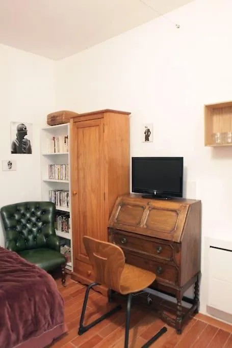 Apartment Chic Neighborhood Charming Courtyard Studio 7Th Paris